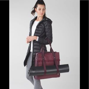 Lululemon Follow Your Bliss Bag
Wine Berry